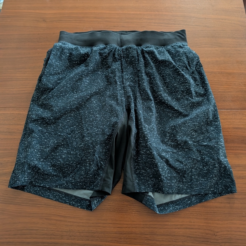 Lululemon T.H.E. Short 9" Lined Inked Light Cast Black Men's Size Large